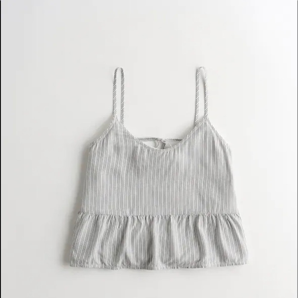 ⭐️NWT⭐️Hollister Ruffle Hem Tank Top